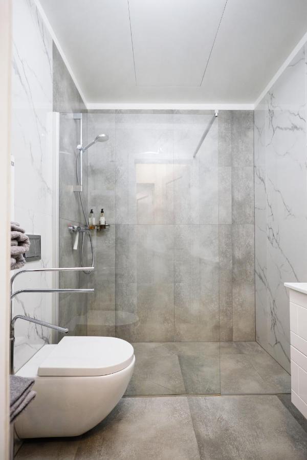 קובנה Owls Hill Apartment מראה חיצוני תמונה