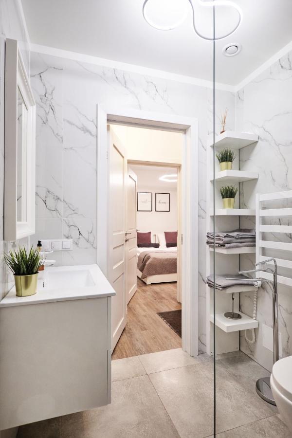 קובנה Owls Hill Apartment מראה חיצוני תמונה