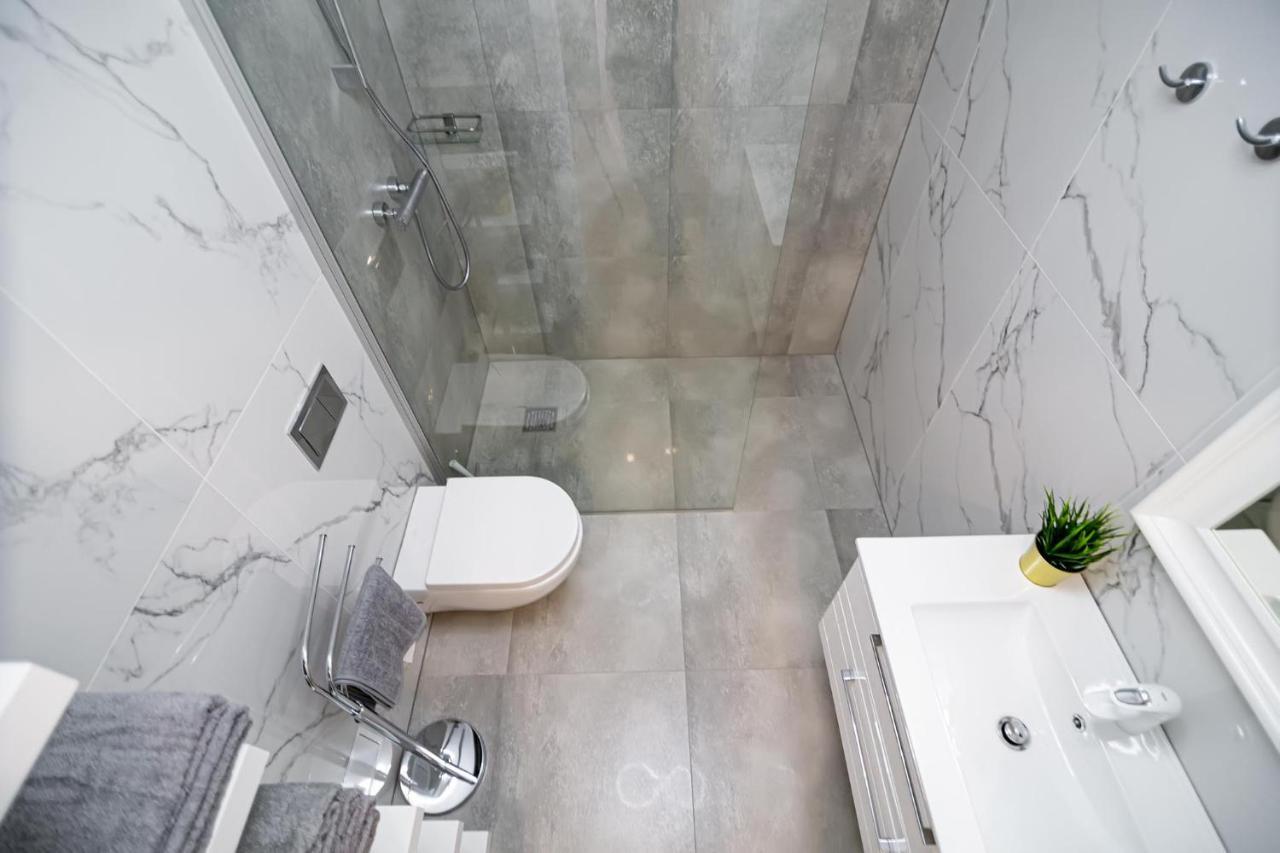 קובנה Owls Hill Apartment מראה חיצוני תמונה