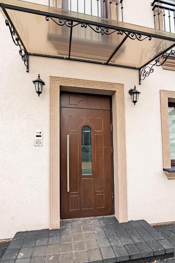 קובנה Owls Hill Apartment מראה חיצוני תמונה
